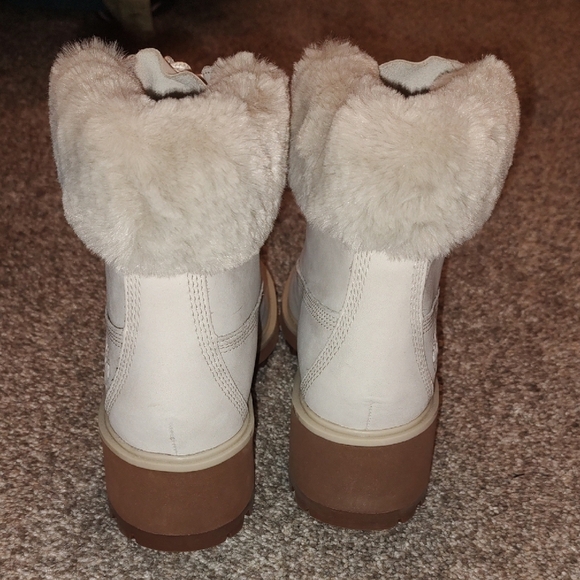 Timberland Women's Cream Fur-Lined Winter Boots Never Worn! NWOB - Picture 4 of 6